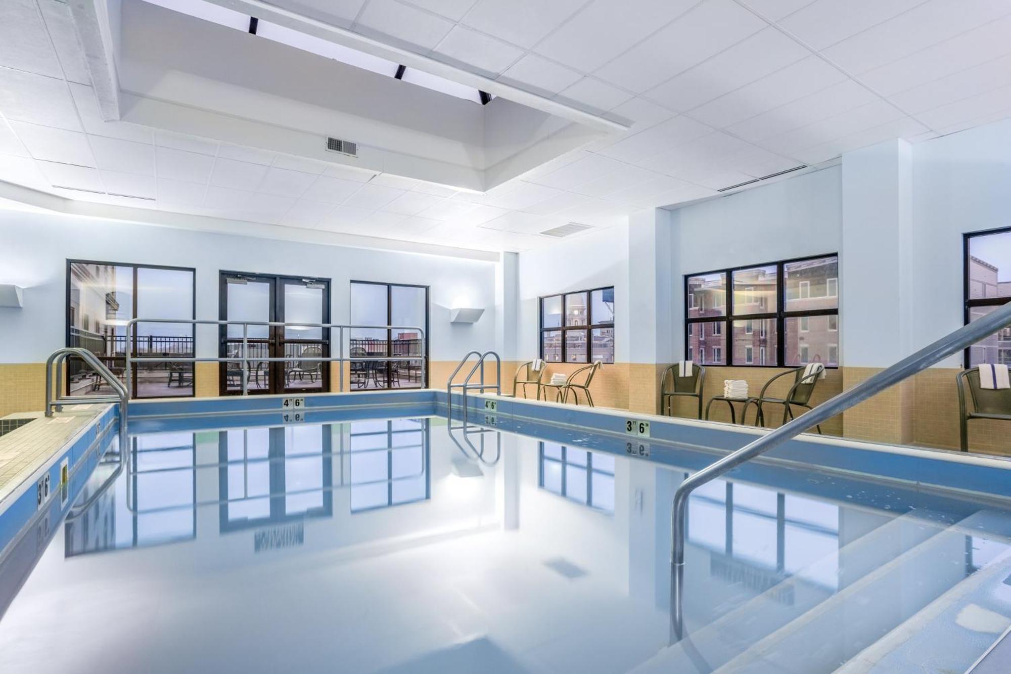 Holiday Inn Lafayette-City Centre By Ihg Экстерьер фото
